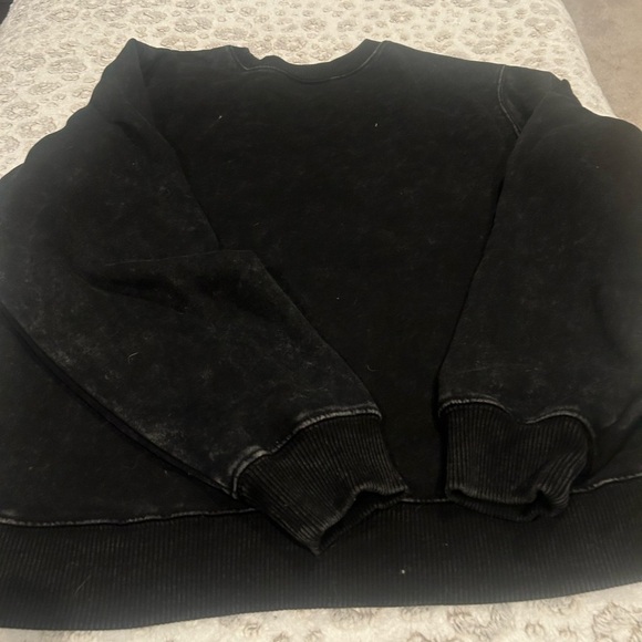 Stranger Things Children’s Size XL Sweatshirt - Picture 6 of 7